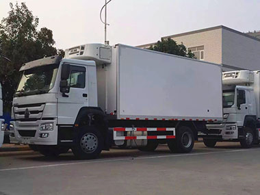 interior-structure-of-diesel-engine-driven-truck-refrigeration-unitts